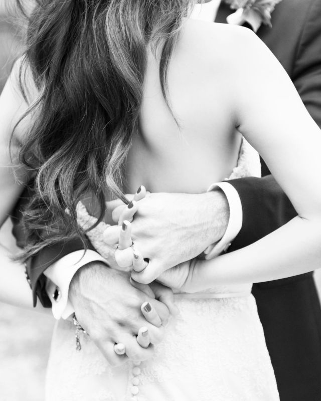 A 🤍 M
.  Thinking of you guys!
.
#castellodicamairago #destinationweddingitaly #destinationphotographer #italianwedding #matrimonioitaliano #bestcoupleever #theitalianpasseggiata #claudiacalaphotography #northitalywedding #northitalyweddingphotographer #italianfemalephotographer #couplegoals #igdaily